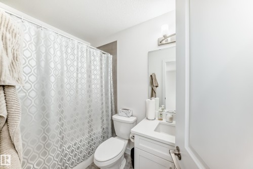 19 740 Daniels Way, Edmonton, AB - Indoor Photo Showing Bathroom