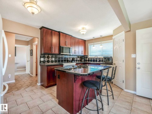 12715 95 Street, Edmonton, AB - Indoor Photo Showing Kitchen