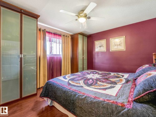 12715 95 Street, Edmonton, AB - Indoor Photo Showing Bedroom