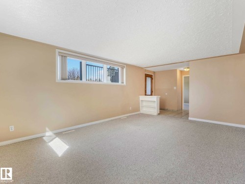 12715 95 Street, Edmonton, AB - Indoor Photo Showing Other Room