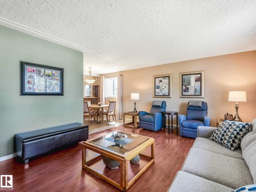 12715 95 Street, Edmonton, AB - Indoor Photo Showing Living Room