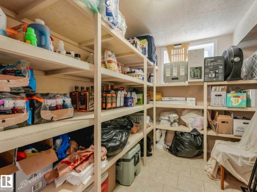 12715 95 Street, Edmonton, AB - Indoor With Storage