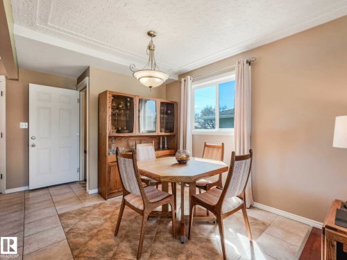 12715 95 Street, Edmonton, AB - Indoor Photo Showing Dining Room