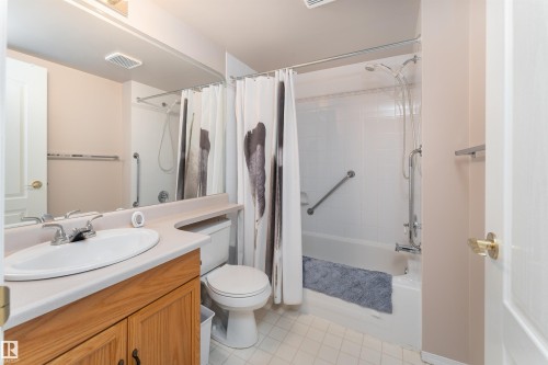 309 13450 114 Avenue, Edmonton, AB - Indoor Photo Showing Bathroom