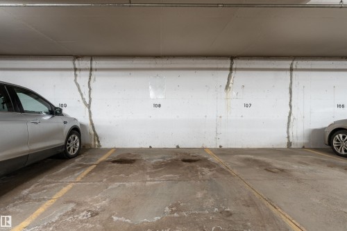 309 13450 114 Avenue, Edmonton, AB - Indoor Photo Showing Garage