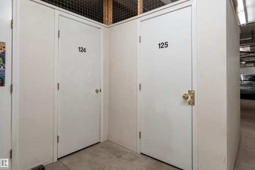 309 13450 114 Avenue, Edmonton, AB - Indoor Photo Showing Other Room