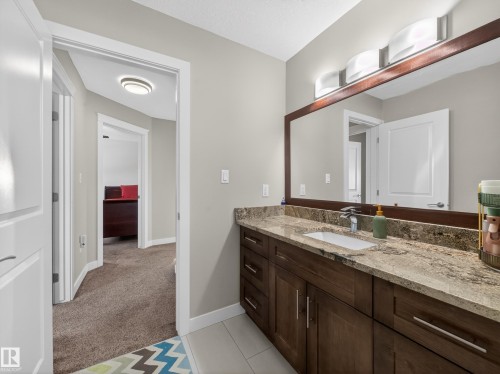 9917 162 Street, Edmonton, AB - Indoor Photo Showing Bathroom