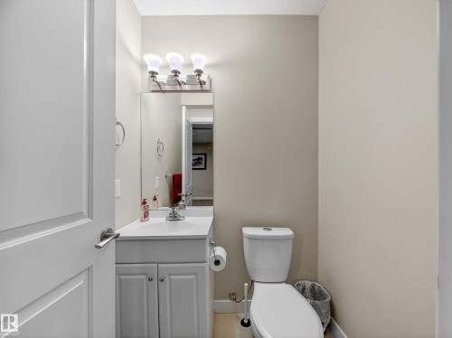 9917 162 Street, Edmonton, AB - Indoor Photo Showing Bathroom
