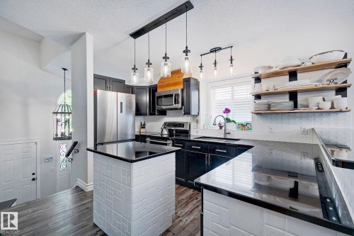 15003 128 Street, Edmonton, AB - Indoor Photo Showing Kitchen With Upgraded Kitchen