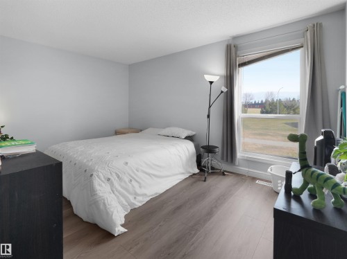 137 2703 79 Street, Edmonton, AB - Indoor Photo Showing Bedroom