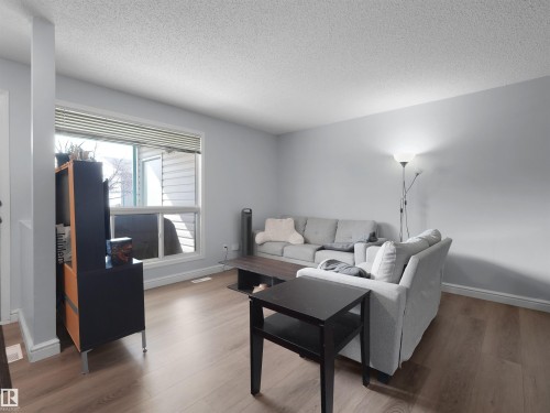 137 2703 79 Street, Edmonton, AB - Indoor Photo Showing Living Room