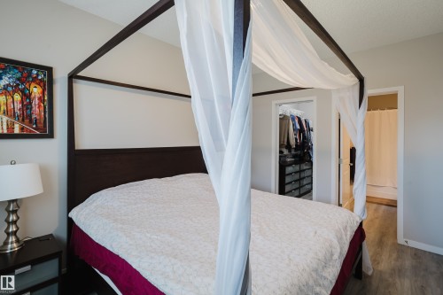 152 1818 Rutherford Road, Edmonton, AB - Indoor Photo Showing Bedroom