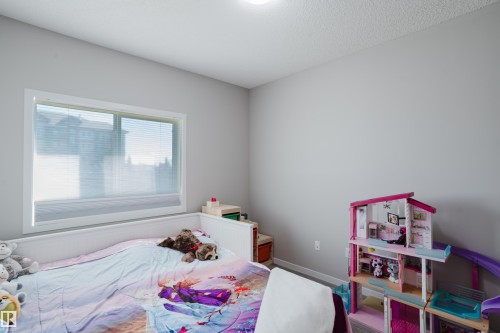 152 1818 Rutherford Road, Edmonton, AB - Indoor Photo Showing Bedroom