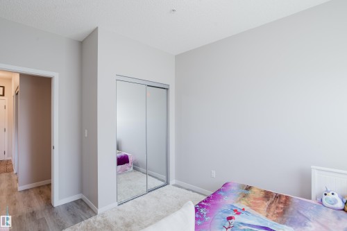 152 1818 Rutherford Road, Edmonton, AB - Indoor Photo Showing Bedroom
