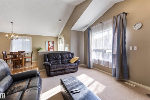 17120 119 Street, Edmonton, AB - Indoor Photo Showing Living Room