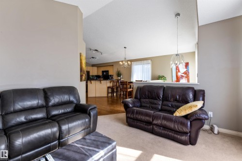 17120 119 Street, Edmonton, AB - Indoor Photo Showing Living Room