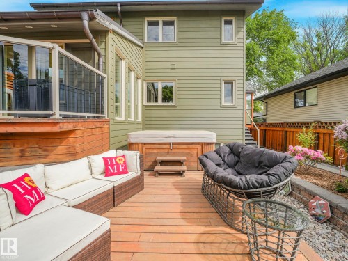 10961 75 Avenue, Edmonton, AB - Outdoor