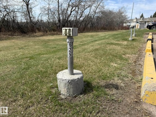 CLOSE UP PHOTO OF YOUR #625 PARKING STALL WITH A PLUG-IN! - 5 2204 118 Street, Edmonton, AB - Outdoor