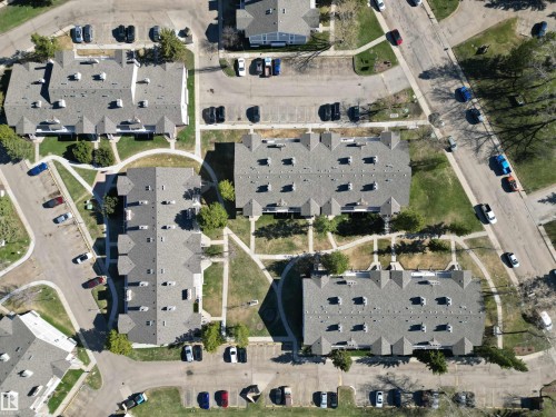 Image quality insufficient for description - 5 2204 118 Street, Edmonton, AB - 