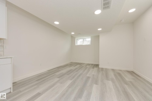 10954 135 Street, Edmonton, AB - Indoor Photo Showing Other Room
