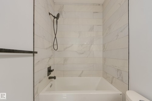 10954 135 Street, Edmonton, AB - Indoor Photo Showing Bathroom