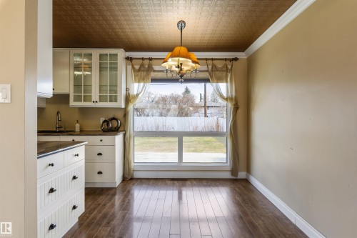 5 Greenview Crescent, St. Albert, AB - Indoor Photo Showing Other Room