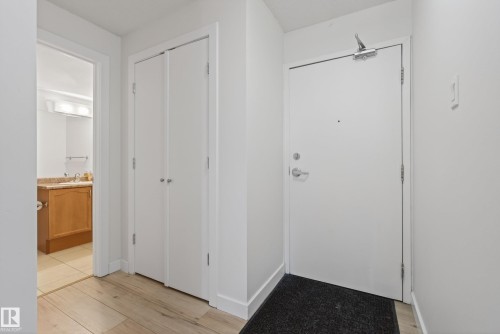 908 9715 110 Street, Edmonton, AB - Indoor Photo Showing Other Room