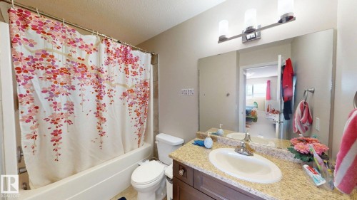 4017 41B Ave, Drayton Valley, AB - Indoor Photo Showing Bathroom