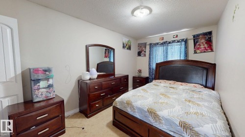 4017 41B Ave, Drayton Valley, AB - Indoor Photo Showing Bedroom