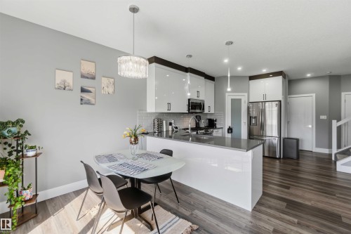 1641 Enright Way, Edmonton, AB - Indoor