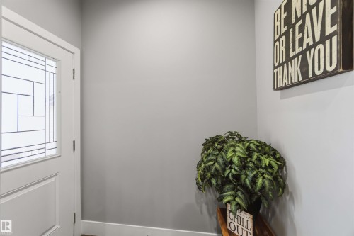1641 Enright Way, Edmonton, AB - Indoor Photo Showing Other Room
