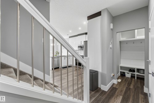 1641 Enright Way, Edmonton, AB - Indoor Photo Showing Other Room