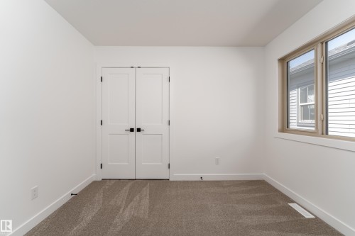 12 Gable Common, Spruce Grove, AB - Indoor Photo Showing Other Room