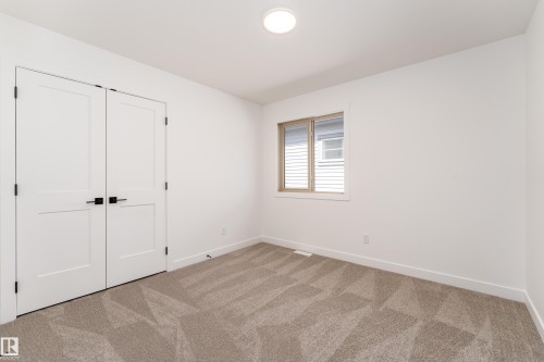 12 Gable Common, Spruce Grove, AB - Indoor Photo Showing Other Room