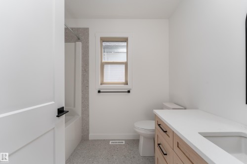 12 Gable Common, Spruce Grove, AB - Indoor Photo Showing Bathroom