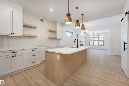 12 Gable Common, Spruce Grove, AB - Indoor Photo Showing Kitchen With Upgraded Kitchen