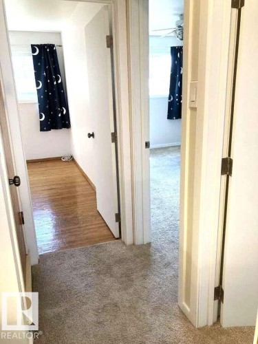 15212 86 Avenue, Edmonton, AB - Indoor