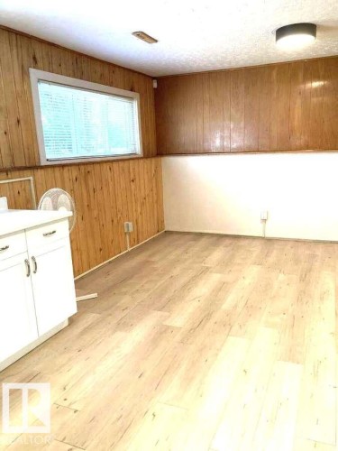 15212 86 Avenue, Edmonton, AB - Indoor