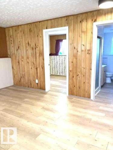 15212 86 Avenue, Edmonton, AB - Indoor Photo Showing Other Room