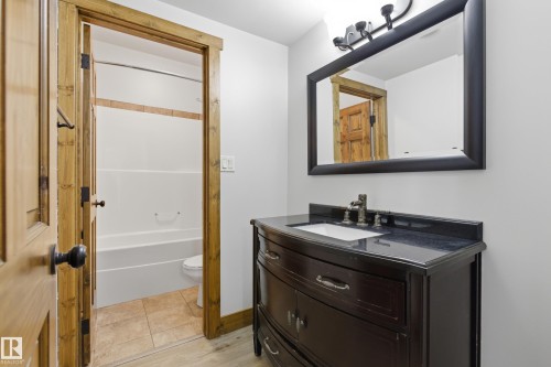 502 Graybriar Green, Stony Plain, AB - Indoor Photo Showing Bathroom