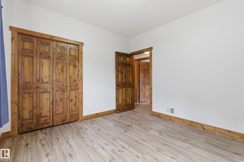 502 Graybriar Green, Stony Plain, AB - Indoor Photo Showing Other Room