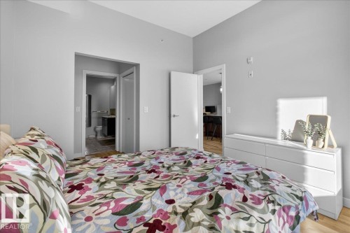 114 2504 109 Street, Edmonton, AB - Indoor Photo Showing Bedroom