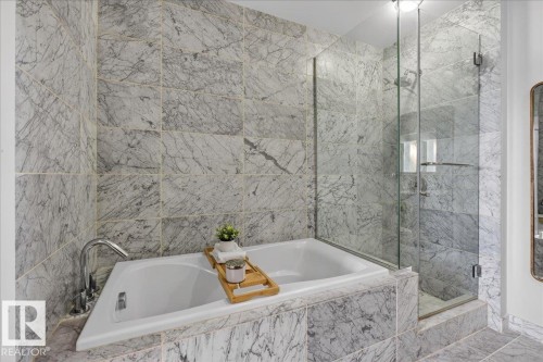 114 2504 109 Street, Edmonton, AB - Indoor Photo Showing Bathroom