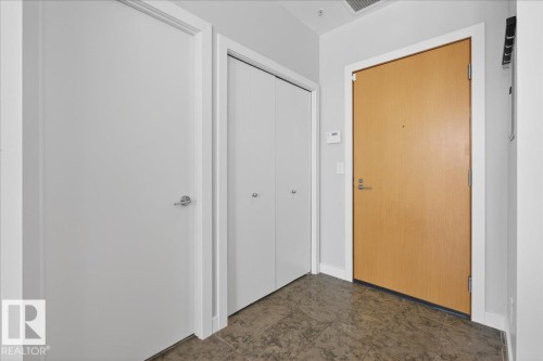 114 2504 109 Street, Edmonton, AB - Indoor Photo Showing Other Room