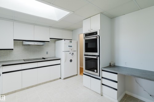 7108 83 Street, Edmonton, AB - Indoor Photo Showing Kitchen