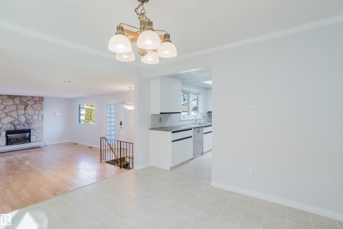 7108 83 Street, Edmonton, AB - Indoor With Fireplace