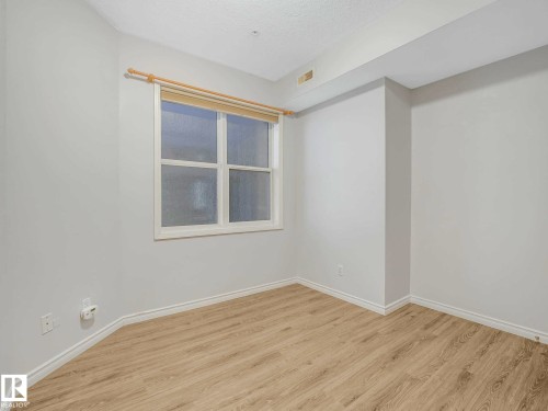 112 11039 83 Avenue, Edmonton, AB - Indoor Photo Showing Other Room