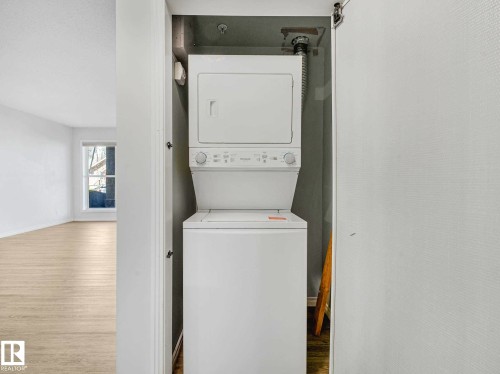112 11039 83 Avenue, Edmonton, AB - Indoor Photo Showing Laundry Room