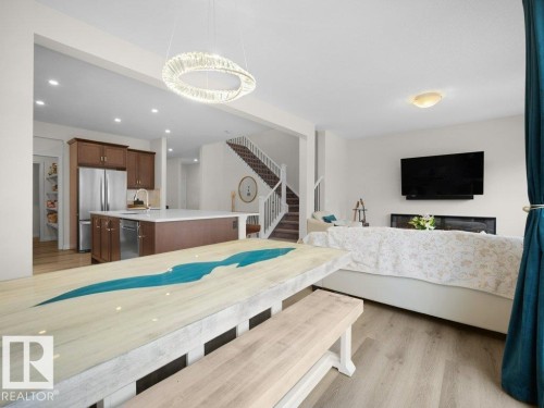 3114 Chokecherry Bend, Edmonton, AB - Indoor