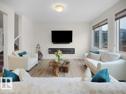 3114 Chokecherry Bend, Edmonton, AB - Indoor